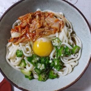 HBで生地作り☆キムチとオクラのぶっかけうどん